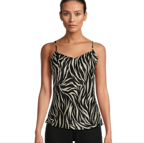 Two-Piece Adorable Outfit - Time & Tru L Shirt & Jessica Simpson 6 Pants **NWT** - Picture 3 of 10